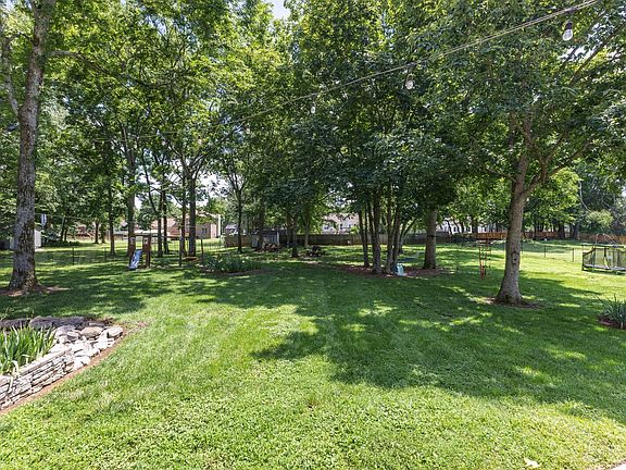 5th image of 4143 Elizabeth Dr
