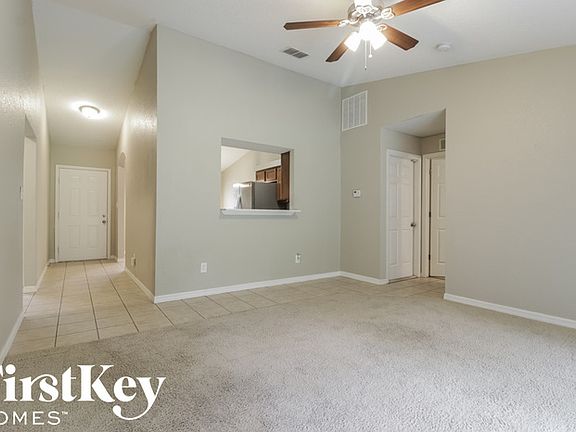 4th image of 7469 Holly St