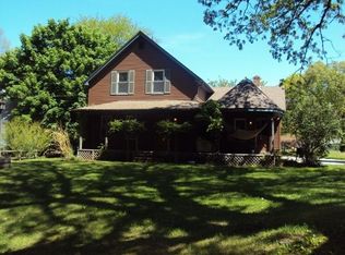 78 Henry St, Uxbridge, MA 01569