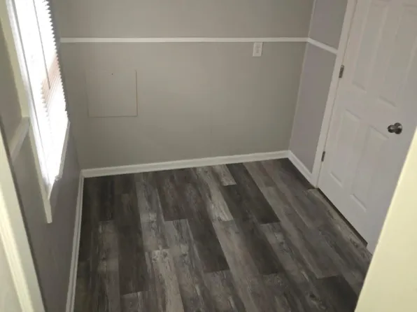 1125 Rowley Ave, Cleveland, OH 44109