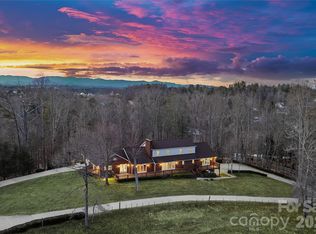 735 Macedonia Rd, Asheville, NC 28804