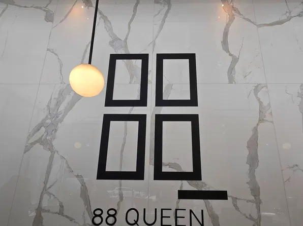 88 Queen St E, Toronto, ON