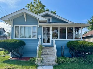 15 156th Pl, Calumet City, IL 60409