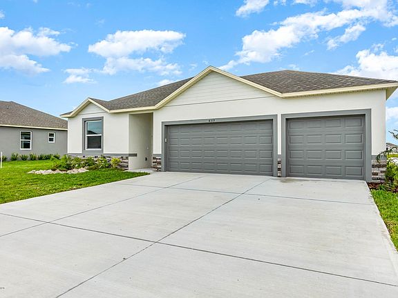 2nd image of 4319 Lago Vista Dr