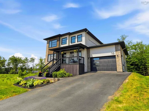 16 Hamilton Dr, Middle Sackville, NS B4E 3A9