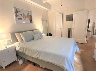37 W 72nd St APT 12F, New York, NY 10023