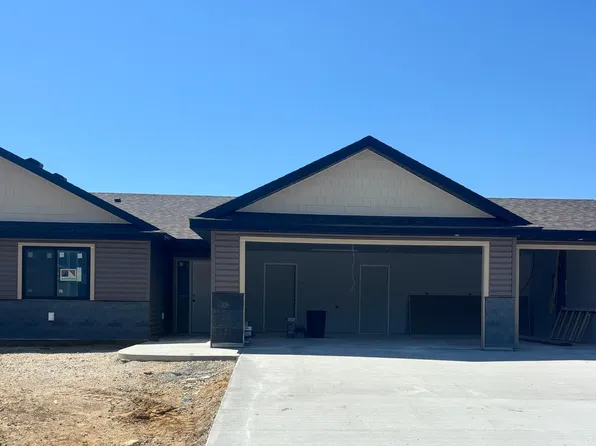 307 11th St, Goodhue, MN 55027