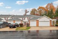 Oakshire Ct-S1011-001.jpg