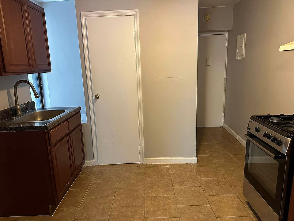 1st image of 311 E 109th St APT 1F