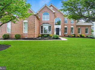 13502 Deerbrook Dr, Potomac, MD 20854