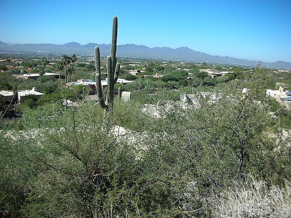 3rd image of 2590 E Calle Sin Ruido