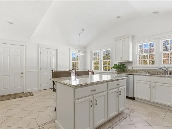 3 Oak View Ter Unit 3, Franklin, MA 02038