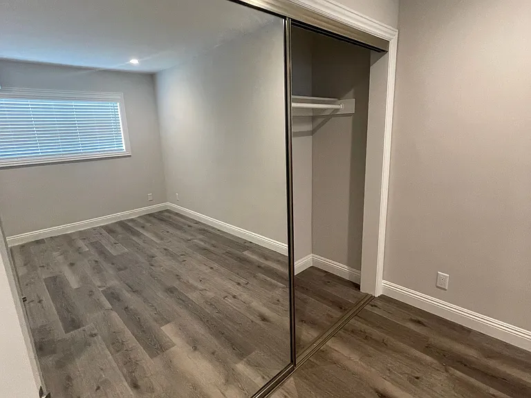 2360 Portland St #999 — Photo 13