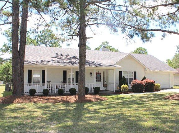 2nd image of 3832 Stratford Cir