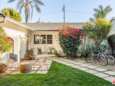 1210 Ozone Ave, Santa Monica, CA, 90405