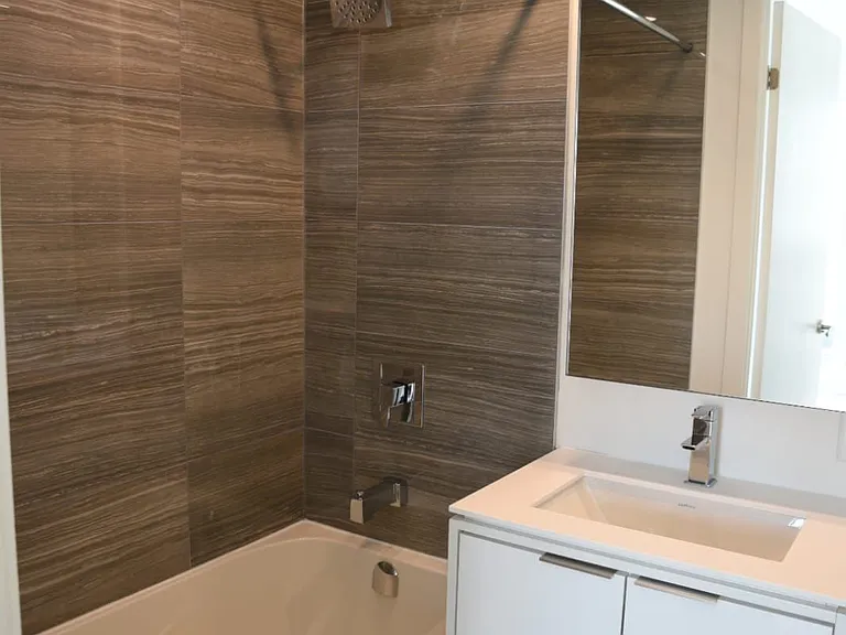 77 Shuter St #1813 — Photo 13