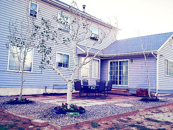 Flagstone patio