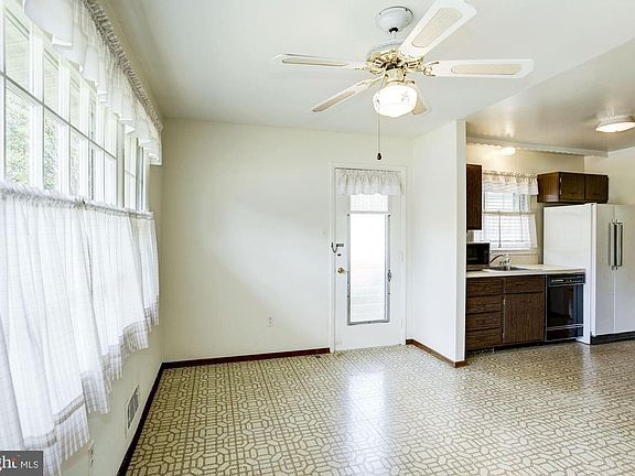 5th image of 3927 Lincolnshire St
