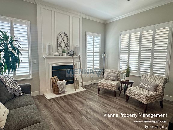 4th image of 2169 Mount Errigal Ln