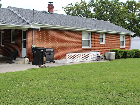 4th image of 1211 Vivian Ave