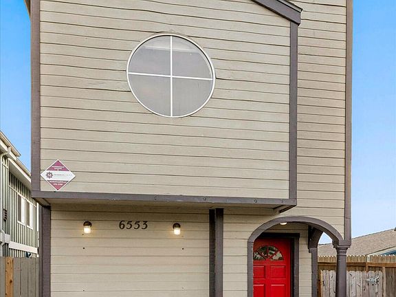 4th image of 6553 Del Playa Dr