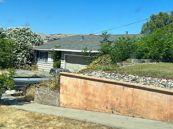2nd image of 4670 Ventura Ave