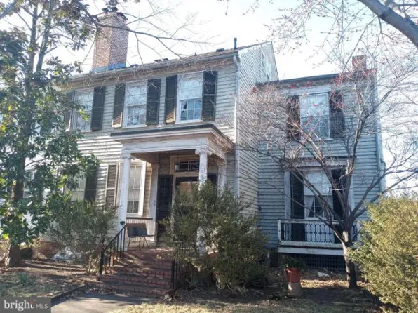 407 Hanover St, Fredericksburg, VA 22401