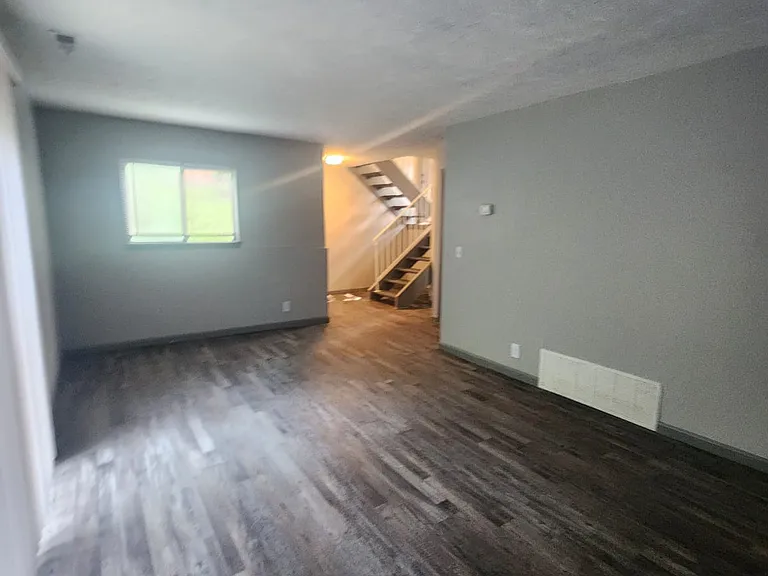 3920 N 110th Plz — Photo 4
