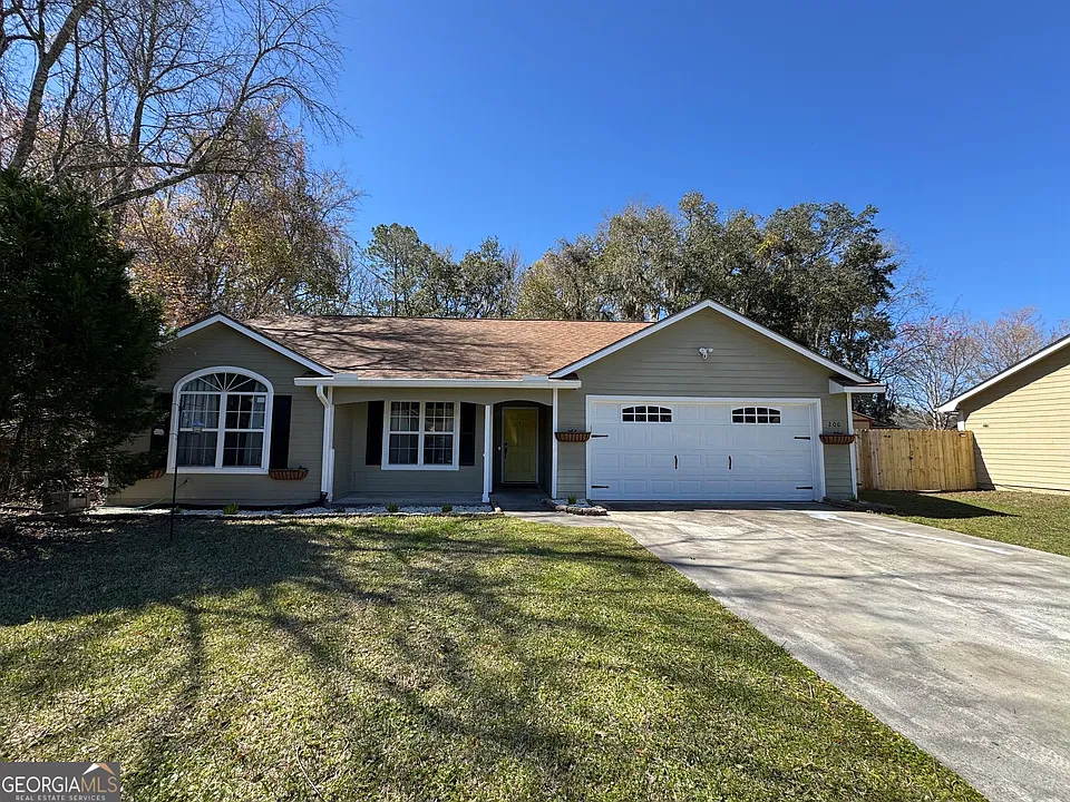 206 Acacia Dr