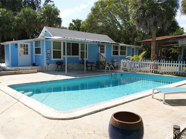 12450 SE Dixie Hwy, Hobe Sound, FL 33455