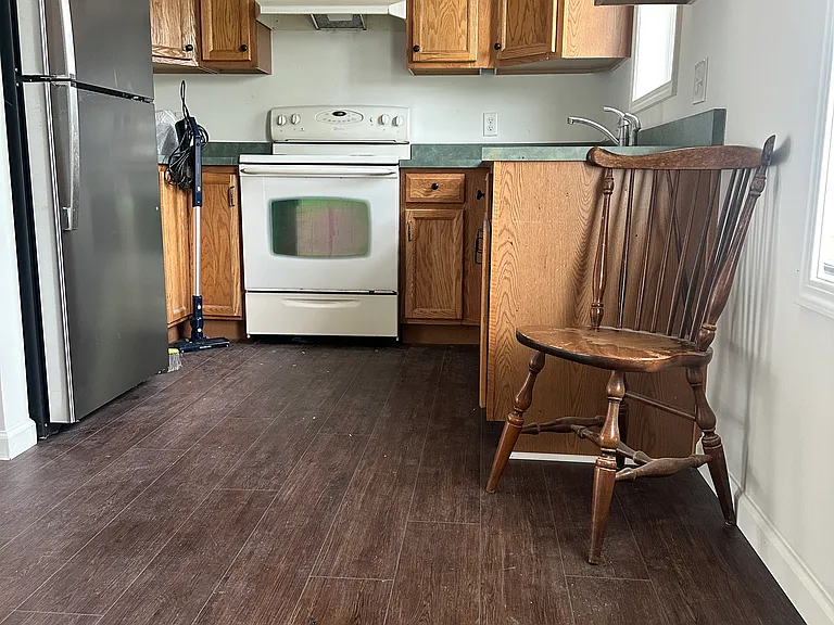 177 Sherman Ave #B — Photo 3