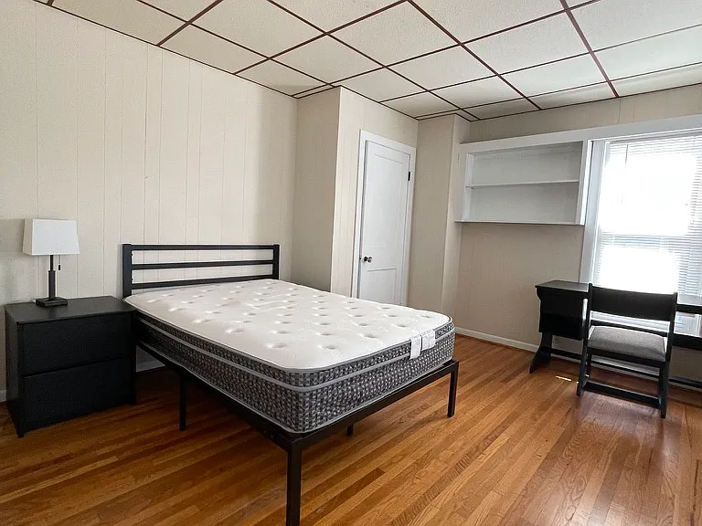 Bedroom 2 - Second Floor