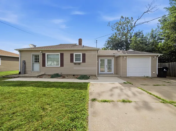 105 Sterling St, Washington, IL 61571