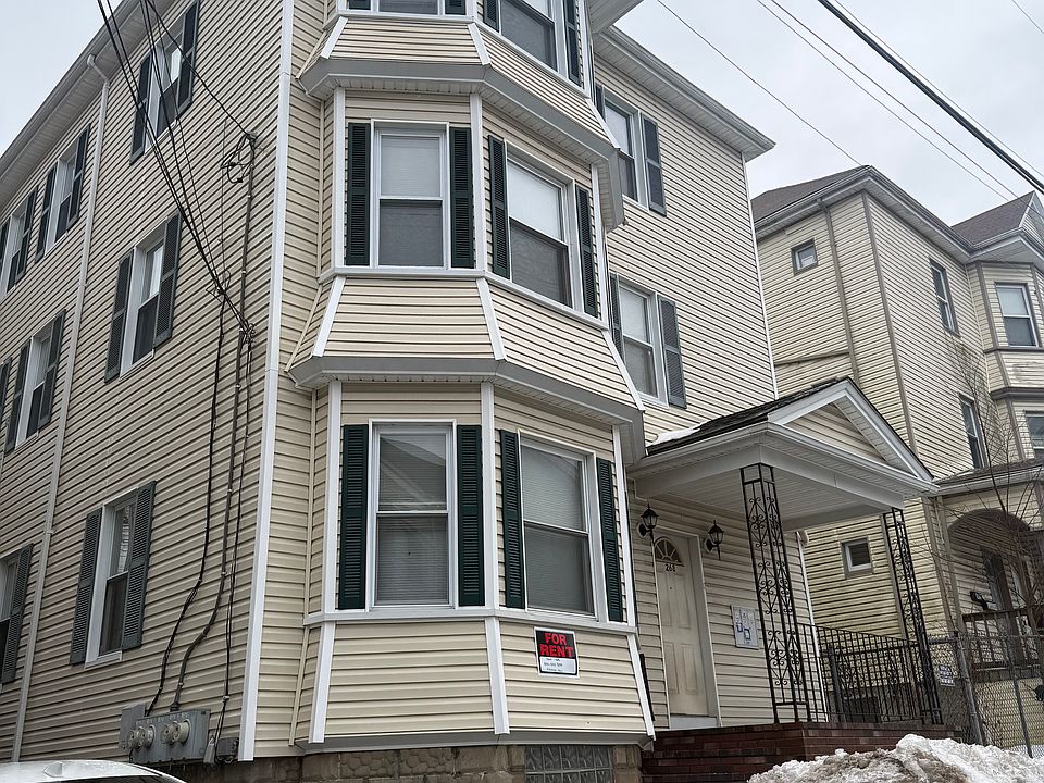 1st image of 268 Weld St #2
