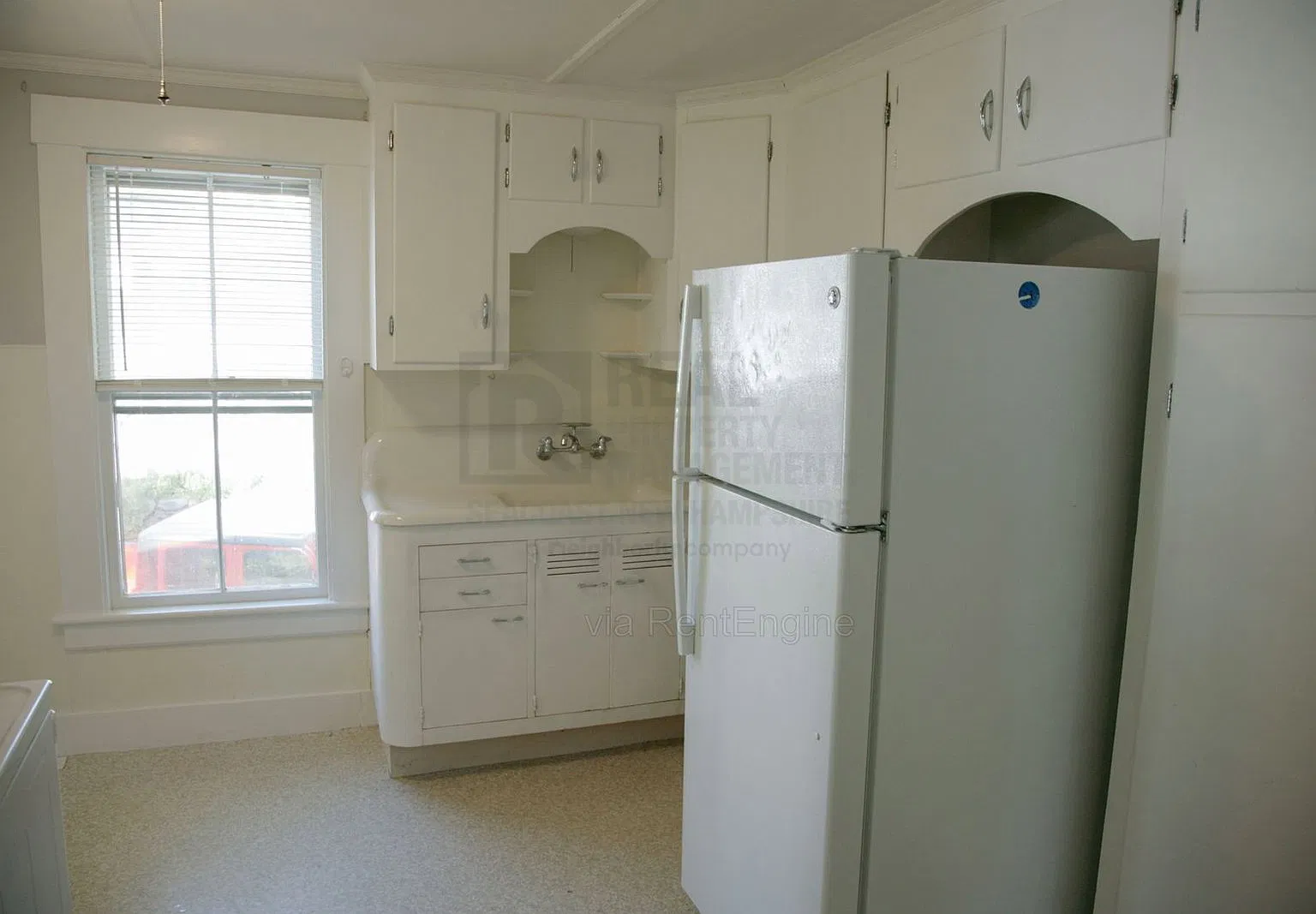 2 bed, 1.0 bath, 900 sqft, $1,675 — Photo 3