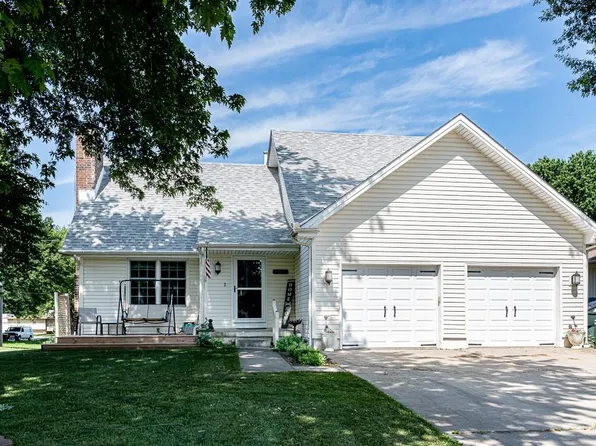 3678 N 154th St, Basehor, KS 66007