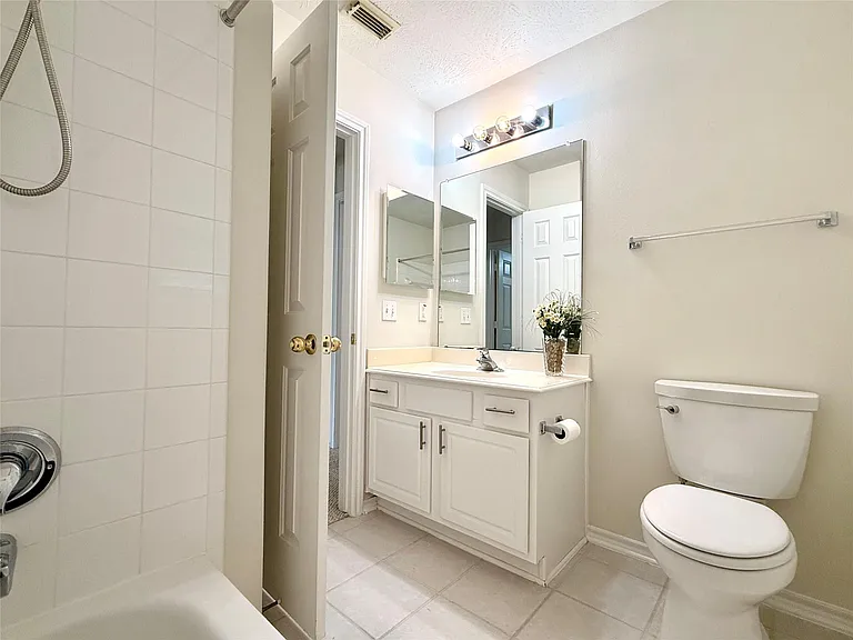 5610 Gaffney Ln — Photo 21