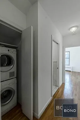 Rented by Bond New York | media 23