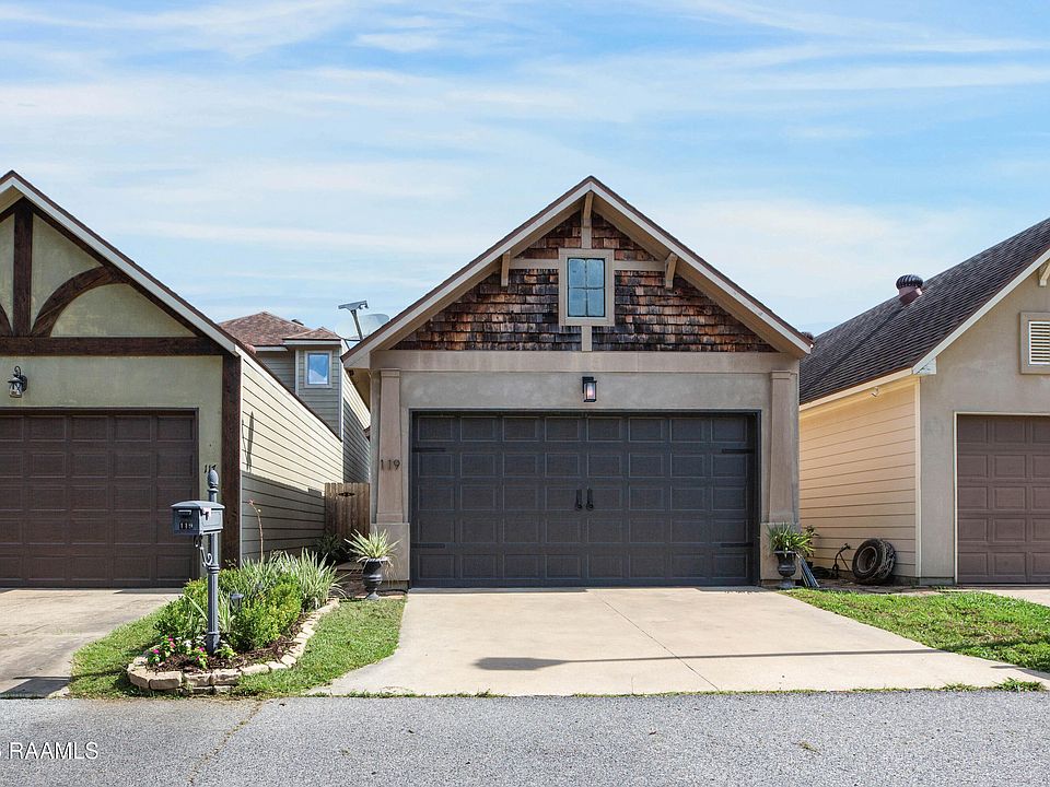 1st image of 119 Villa Park Ln