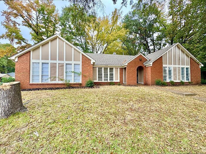 1st image of 5334 Craigmont Dr