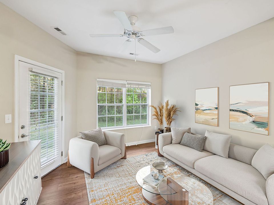 The Evergreen - 2 Bed / 1 Bath - 1,089-1,105 Sq.Ft.