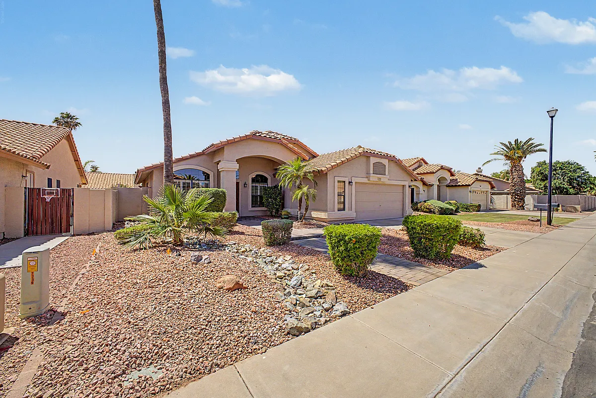 Building Photo - 7243 W Morrow Dr