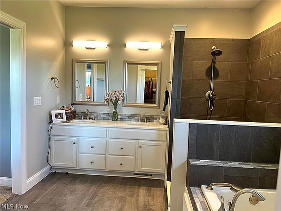 4th image of 6277 Gem Stone Cir