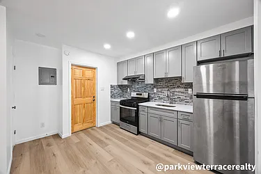 5508 7th Avenue, #2