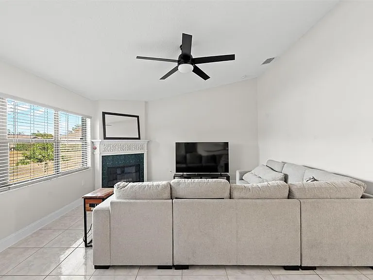 9147 Duffer Ct — Photo 12