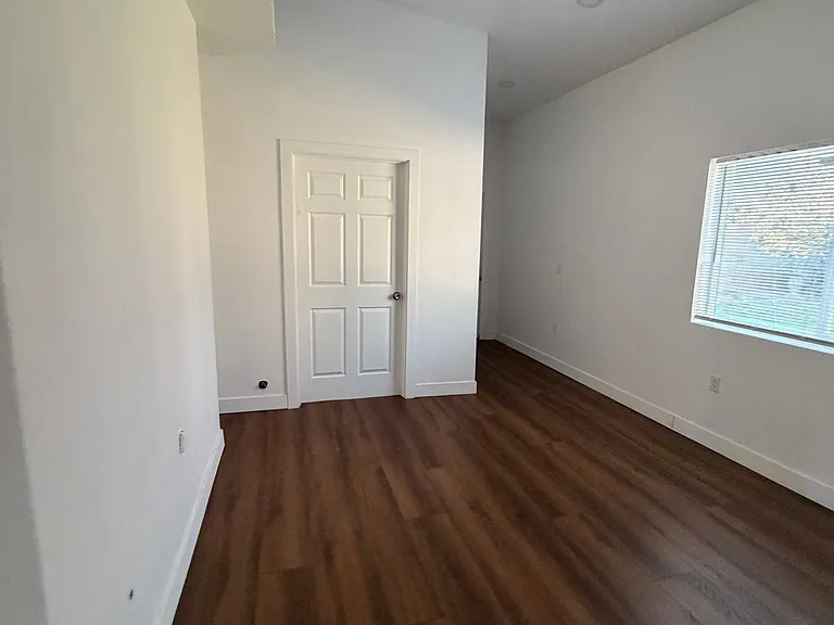 4667 Chamber St — Photo 12