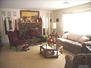 2nd image of 7 Easterly Ct