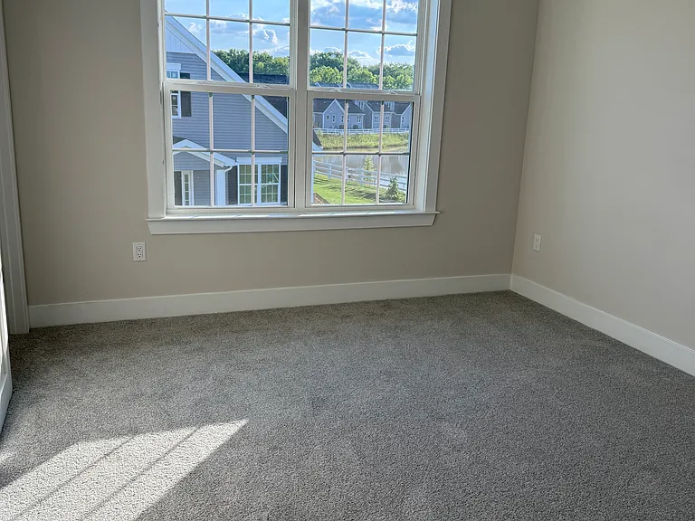 1404 Justin Dr — Photo 17