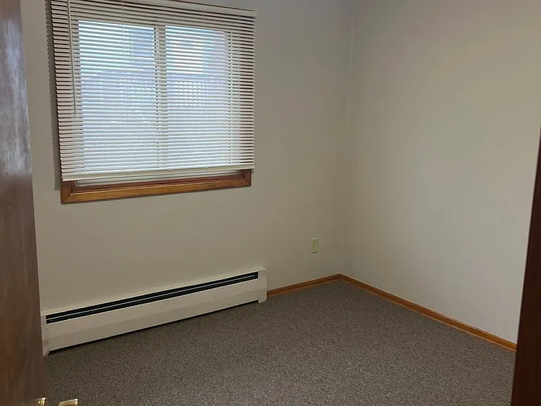 4255 Main St NE — Photo 2