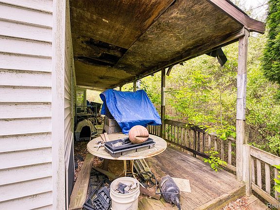 5th image of 2626 Bullock Rd